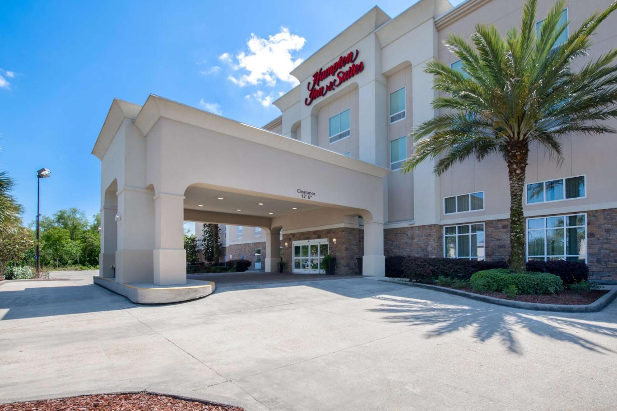 Hampton Inn & Suites Harvey Exterior photo